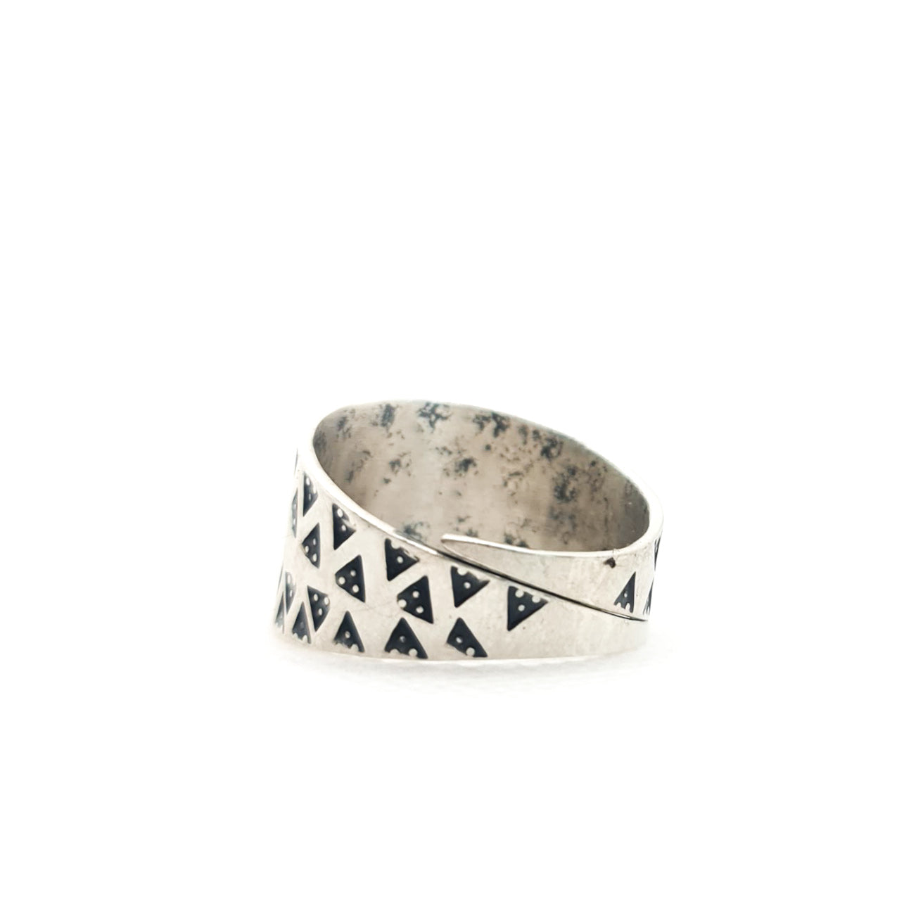 Justerbar ring med stempel